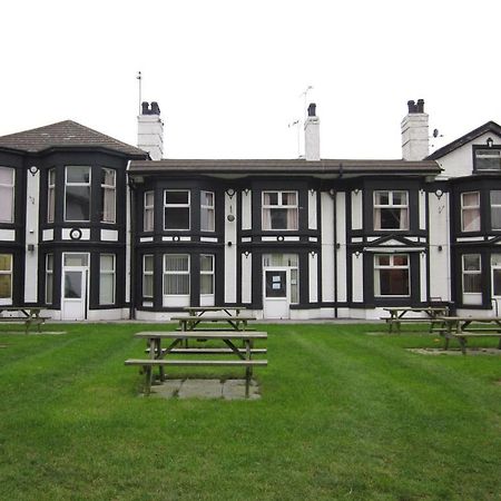 Mersey Hotel Widnes Buitenkant foto